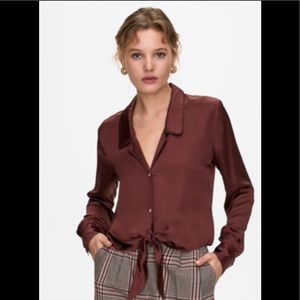 Aritzia | Tie Front Shirt